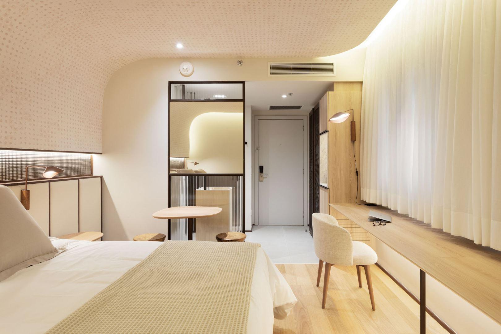 Qoya Hotel Curitiba, Curio Collection By Hilton Dış mekan fotoğraf A room at the hotel