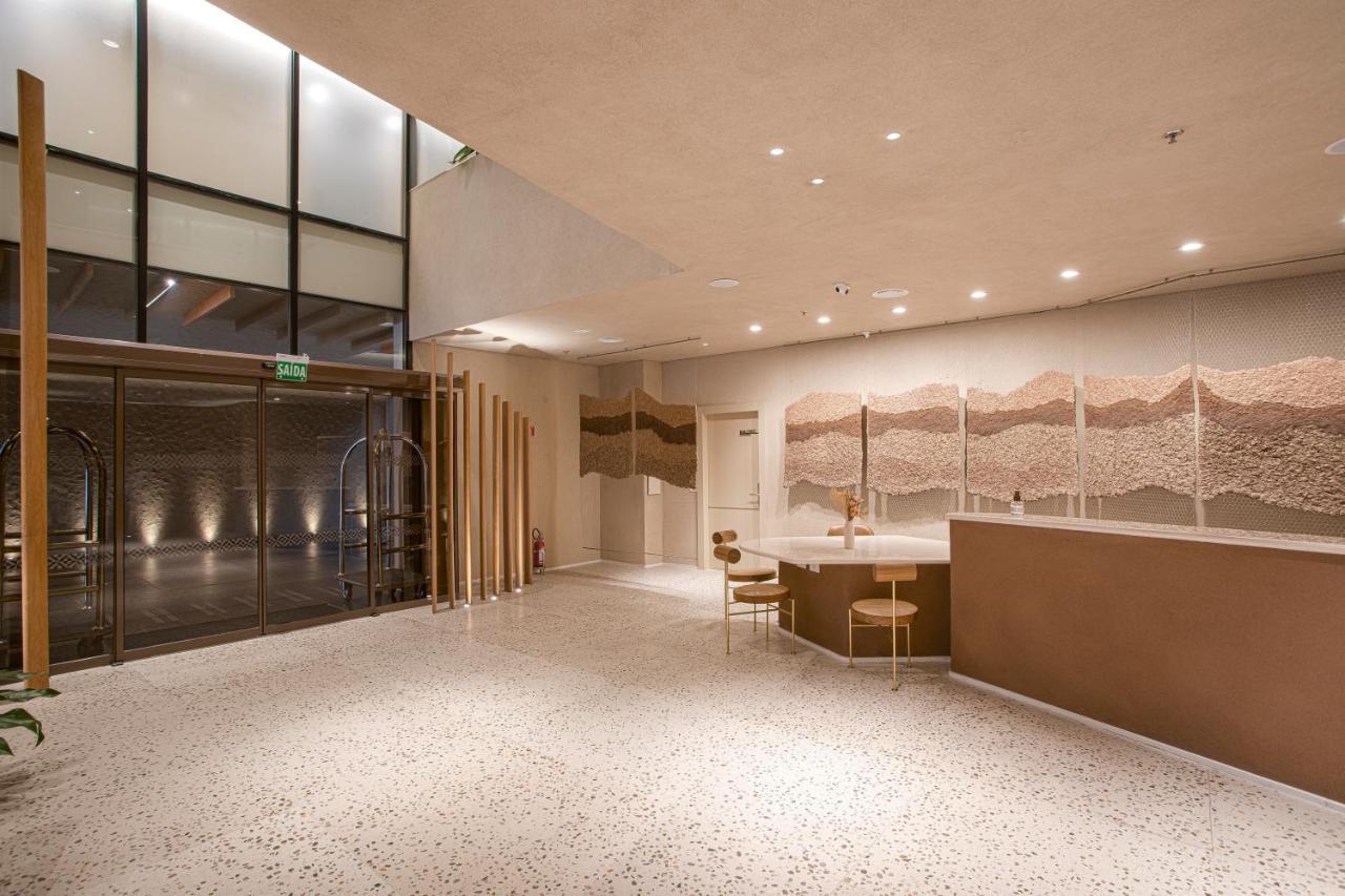 Qoya Hotel Curitiba, Curio Collection By Hilton Dış mekan fotoğraf Interior of the hotel