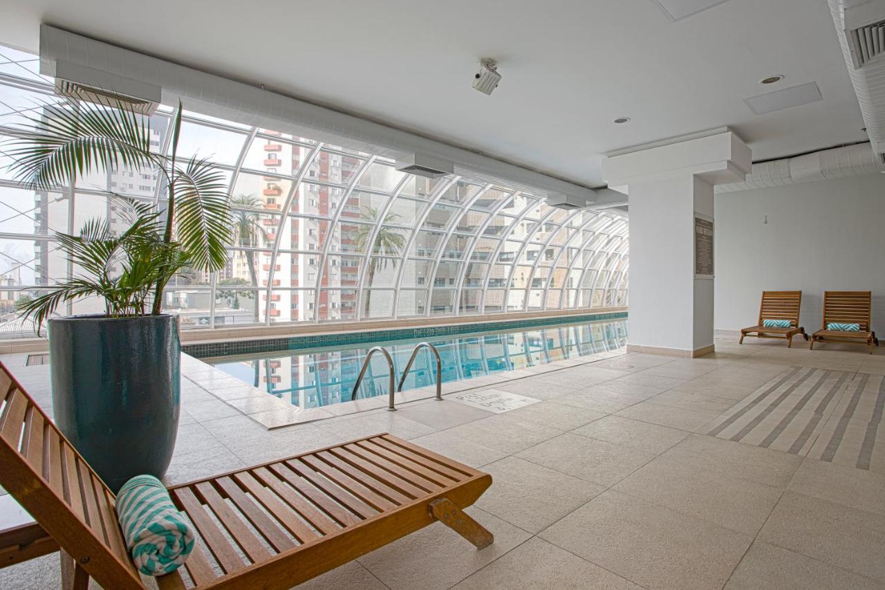 Qoya Hotel Curitiba, Curio Collection By Hilton Dış mekan fotoğraf The pool at the hotel