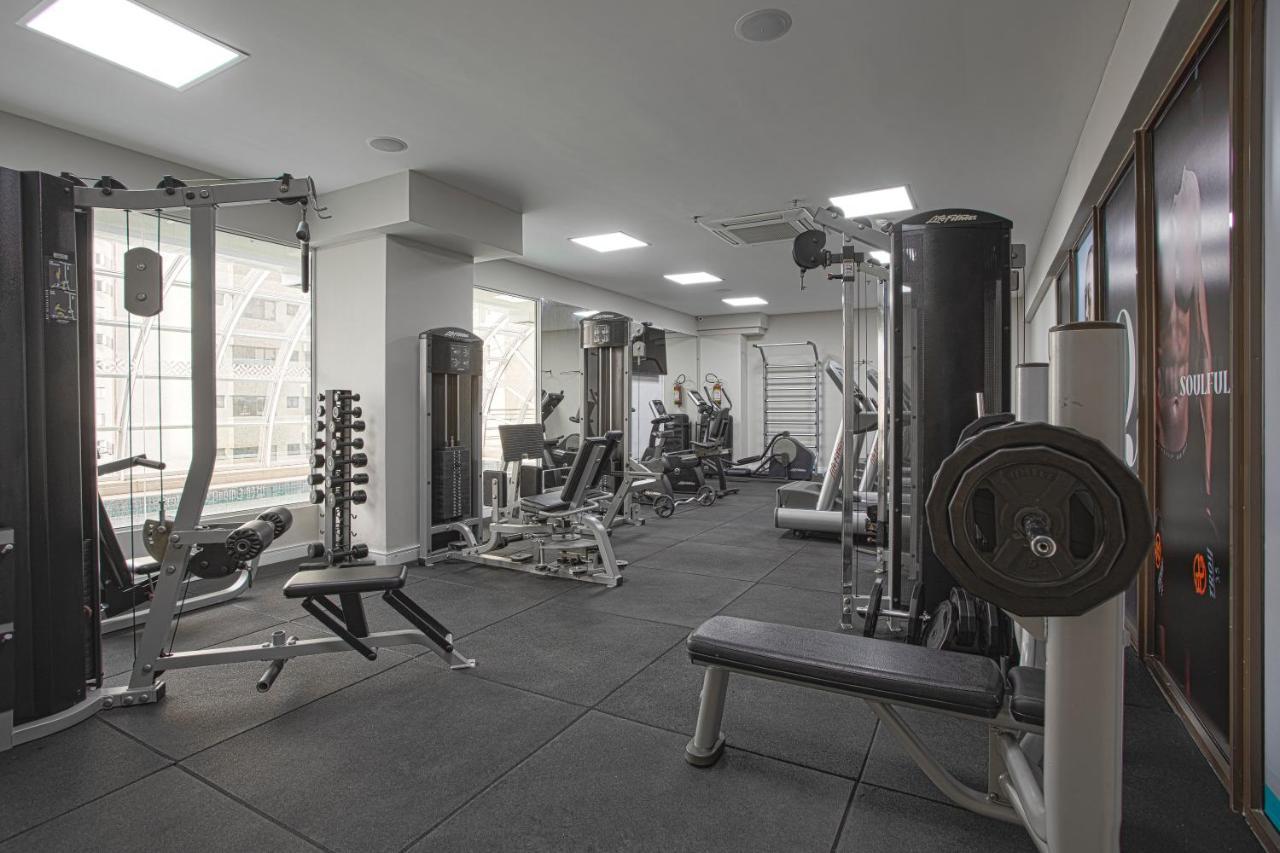 Qoya Hotel Curitiba, Curio Collection By Hilton Dış mekan fotoğraf A gym in the UK
